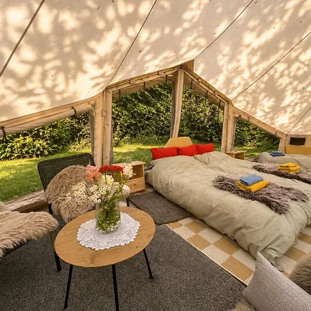 Campismo de Luxo Eden Baths *